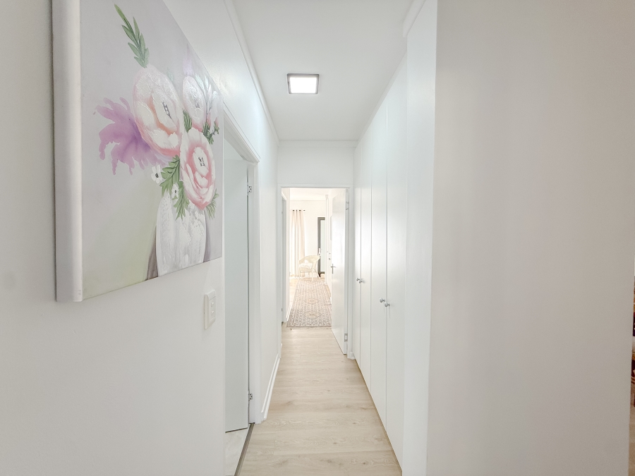 2 Bedroom Property for Sale in Bowtie Western Cape